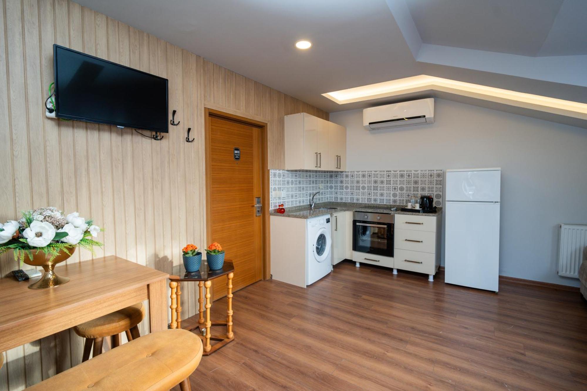 Yusra Aparthotel 2*